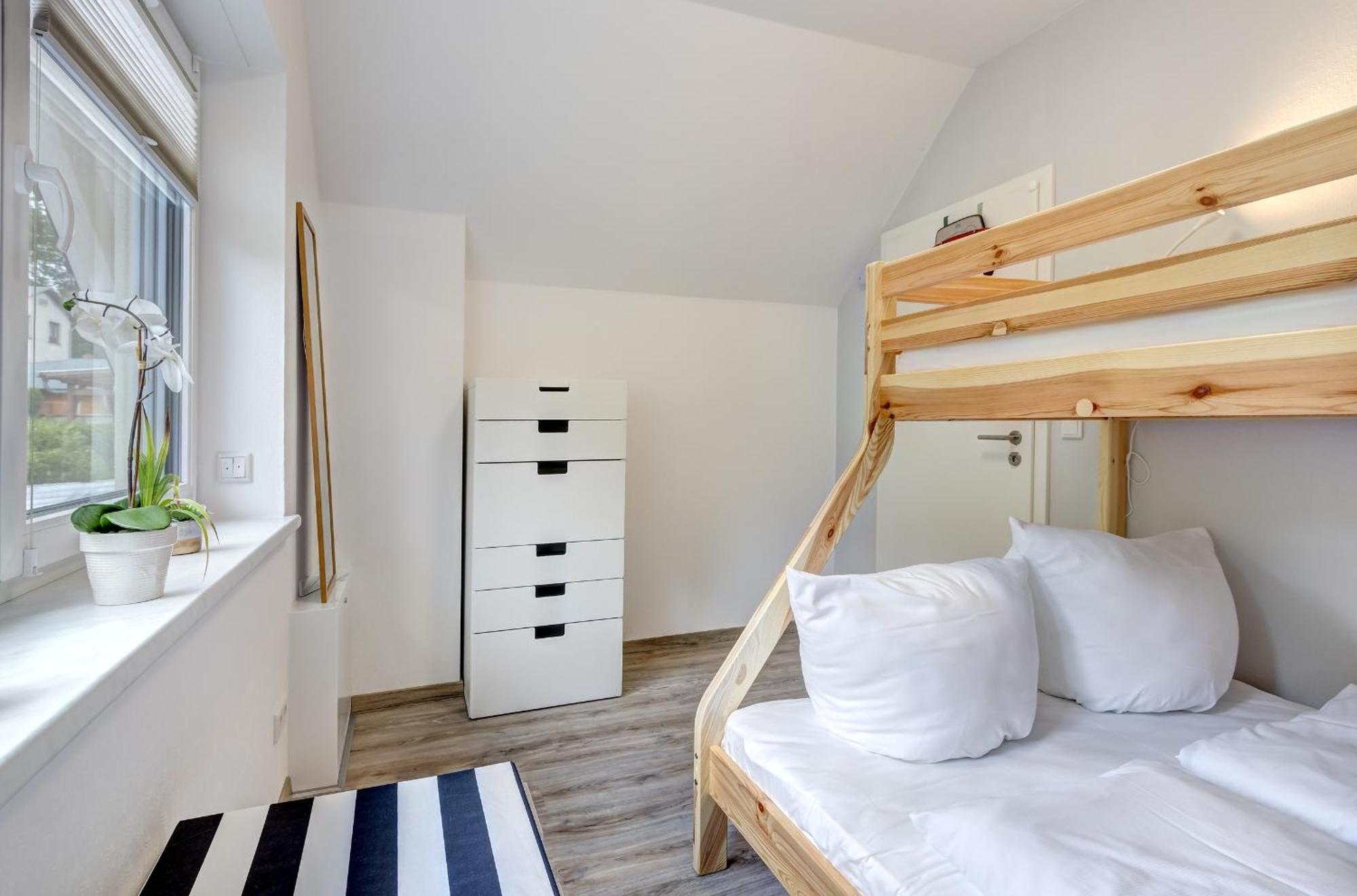 Haus Strandkoerv Mit Fass-Sauna Loddin Exterior photo